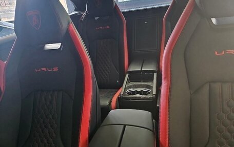 Lamborghini Urus I, 2024 год, 31 000 000 рублей, 10 фотография