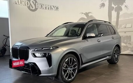 BMW X7, 2025 год, 13 000 000 рублей, 3 фотография