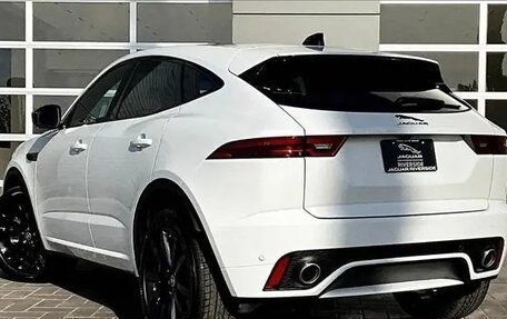 Jaguar E-Pace, 2024 год, 6 150 000 рублей, 3 фотография