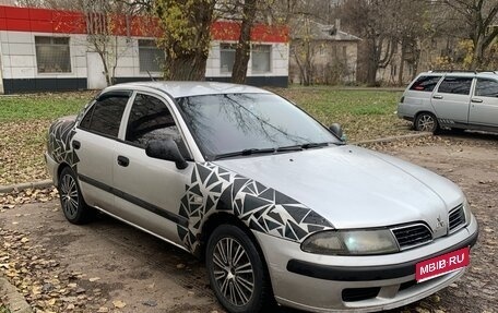 Mitsubishi Carisma I, 2003 год, 190 000 рублей, 1 фотография