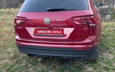 Volkswagen Tiguan II, 2017 год, 2 300 000 рублей, 1 фотография