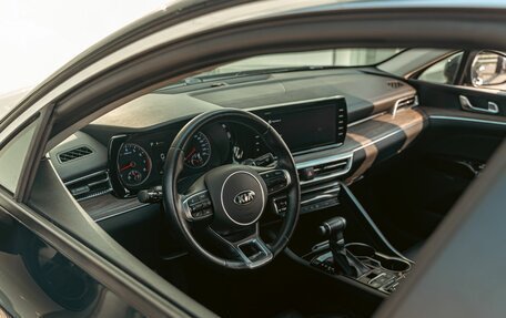 KIA K5, 2022 год, 2 095 000 рублей, 10 фотография