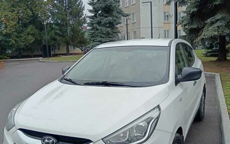 Hyundai ix35 I рестайлинг, 2014 год, 1 500 000 рублей, 2 фотография