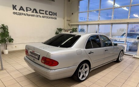 Mercedes-Benz E-Класс, 1997 год, 699 000 рублей, 2 фотография