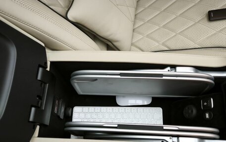 Mercedes-Benz V-Класс, 2023 год, 38 000 000 рублей, 21 фотография