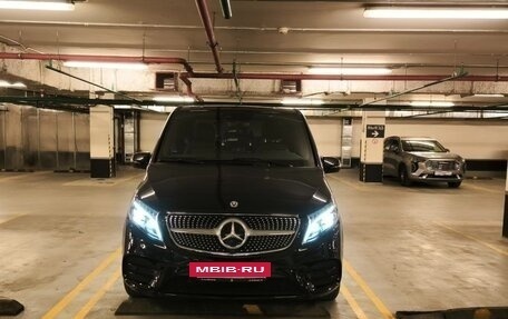 Mercedes-Benz V-Класс, 2023 год, 38 000 000 рублей, 8 фотография