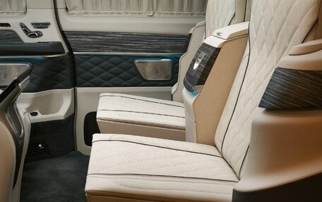 Mercedes-Benz V-Класс, 2023 год, 38 000 000 рублей, 25 фотография