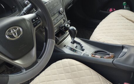 Toyota Avensis III рестайлинг, 2009 год, 9 фотография