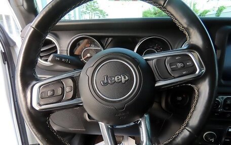 Jeep Wrangler, 2021 год, 4 440 000 рублей, 13 фотография