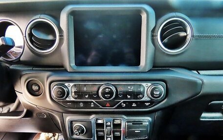 Jeep Wrangler, 2021 год, 4 440 000 рублей, 14 фотография