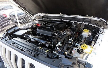Jeep Wrangler, 2021 год, 4 440 000 рублей, 8 фотография