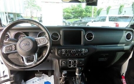 Jeep Wrangler, 2021 год, 4 440 000 рублей, 9 фотография