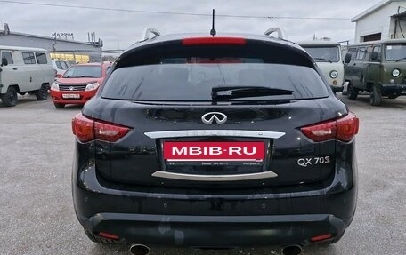 Infiniti QX70, 2015 год, 2 490 000 рублей, 4 фотография