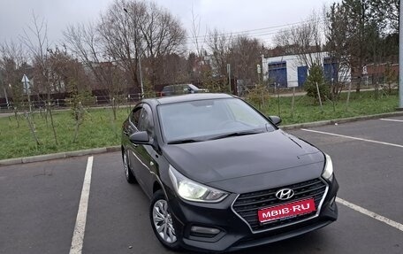 Hyundai Solaris II рестайлинг, 2017 год, 785 000 рублей, 1 фотография