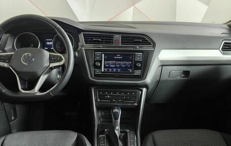 Volkswagen Tiguan II, 2021 год, 3 095 000 рублей, 15 фотография