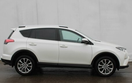 Toyota RAV4, 2017 год, 2 275 000 рублей, 9 фотография