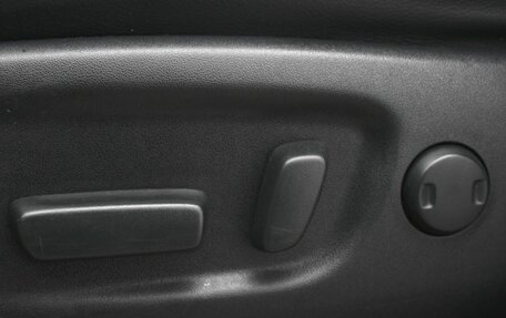 Toyota RAV4, 2017 год, 2 275 000 рублей, 18 фотография