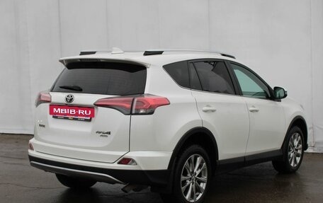 Toyota RAV4, 2017 год, 2 275 000 рублей, 7 фотография