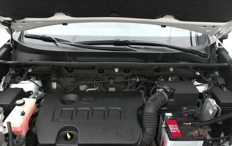 Toyota RAV4, 2017 год, 2 275 000 рублей, 10 фотография