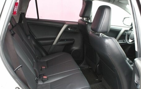 Toyota RAV4, 2017 год, 2 275 000 рублей, 14 фотография