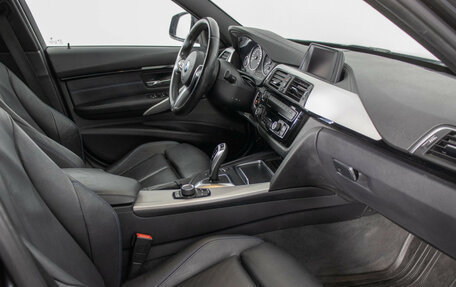 BMW 3 серия, 2018 год, 2 760 000 рублей, 9 фотография