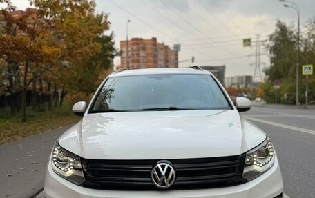 Volkswagen Tiguan I, 2012 год, 1 895 000 рублей, 2 фотография