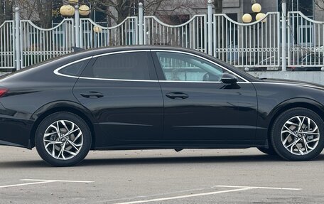 Hyundai Sonata VIII, 2021 год, 2 650 000 рублей, 5 фотография