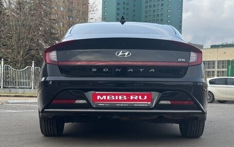 Hyundai Sonata VIII, 2021 год, 2 650 000 рублей, 11 фотография