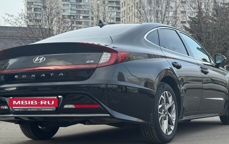 Hyundai Sonata VIII, 2021 год, 2 650 000 рублей, 10 фотография