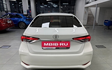 Toyota Corolla, 2021 год, 1 950 000 рублей, 5 фотография