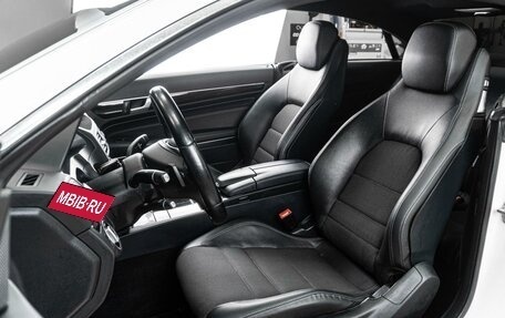 Mercedes-Benz E-Класс, 2013 год, 1 949 000 рублей, 10 фотография