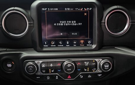 Jeep Wrangler, 2021 год, 4 890 000 рублей, 9 фотография