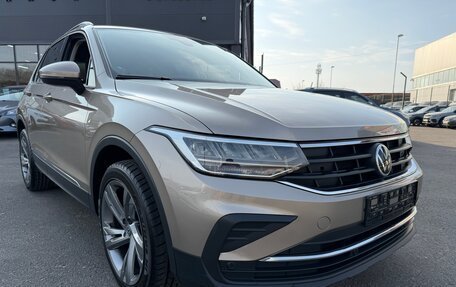 Volkswagen Tiguan II, 2021 год, 3 245 000 рублей, 3 фотография