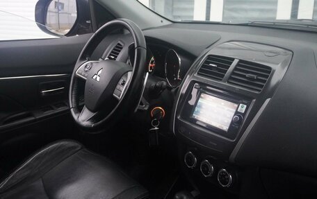 Mitsubishi ASX I рестайлинг, 2013 год, 930 000 рублей, 8 фотография