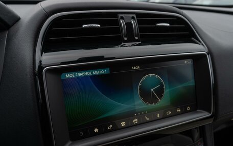 Jaguar F-Pace, 2020 год, 3 979 000 рублей, 18 фотография