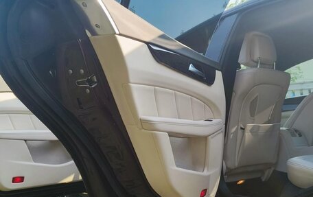 Mercedes-Benz CLS, 2013 год, 1 950 000 рублей, 11 фотография