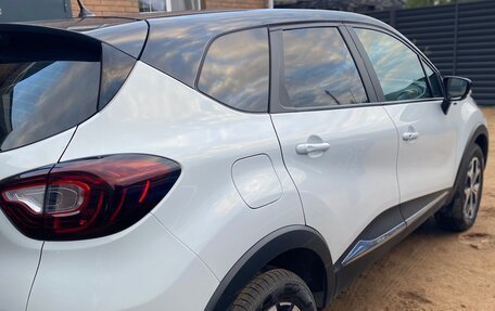 Renault Kaptur I рестайлинг, 2019 год, 1 400 000 рублей, 3 фотография