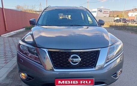 Nissan Pathfinder, 2015 год, 1 800 000 рублей, 1 фотография