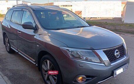 Nissan Pathfinder, 2015 год, 1 800 000 рублей, 9 фотография