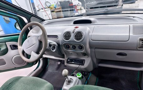 Renault Twingo II рестайлинг, 2001 год, 350 000 рублей, 6 фотография