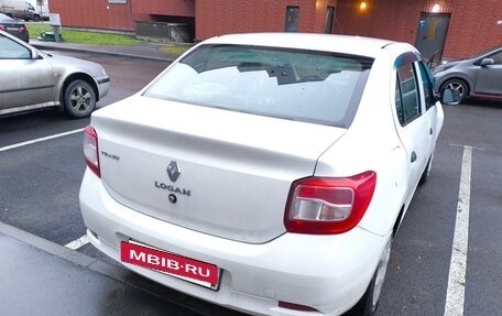 Renault Logan II, 2015 год, 390 000 рублей, 3 фотография