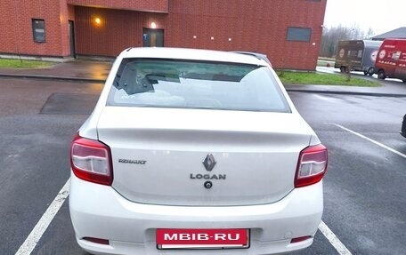 Renault Logan II, 2015 год, 390 000 рублей, 4 фотография