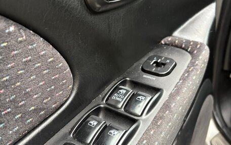 Hyundai Sonata IV рестайлинг, 2004 год, 360 000 рублей, 17 фотография