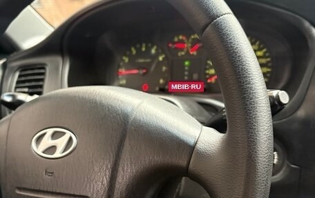 Hyundai Sonata IV рестайлинг, 2004 год, 360 000 рублей, 16 фотография