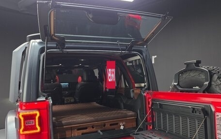 Jeep Wrangler, 2024 год, 6 380 000 рублей, 7 фотография