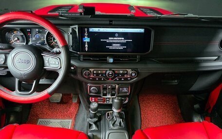 Jeep Wrangler, 2024 год, 6 380 000 рублей, 11 фотография