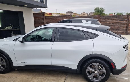 Ford Mustang Mach-E I, 2021 год, 3 999 999 рублей, 9 фотография