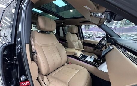 Land Rover Range Rover IV рестайлинг, 2024 год, 23 000 000 рублей, 11 фотография