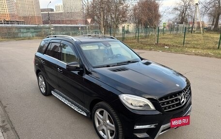 Mercedes-Benz M-Класс, 2015 год, 2 490 000 рублей, 3 фотография