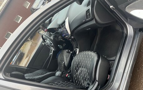 Hyundai Solaris II рестайлинг, 2011 год, 485 000 рублей, 2 фотография